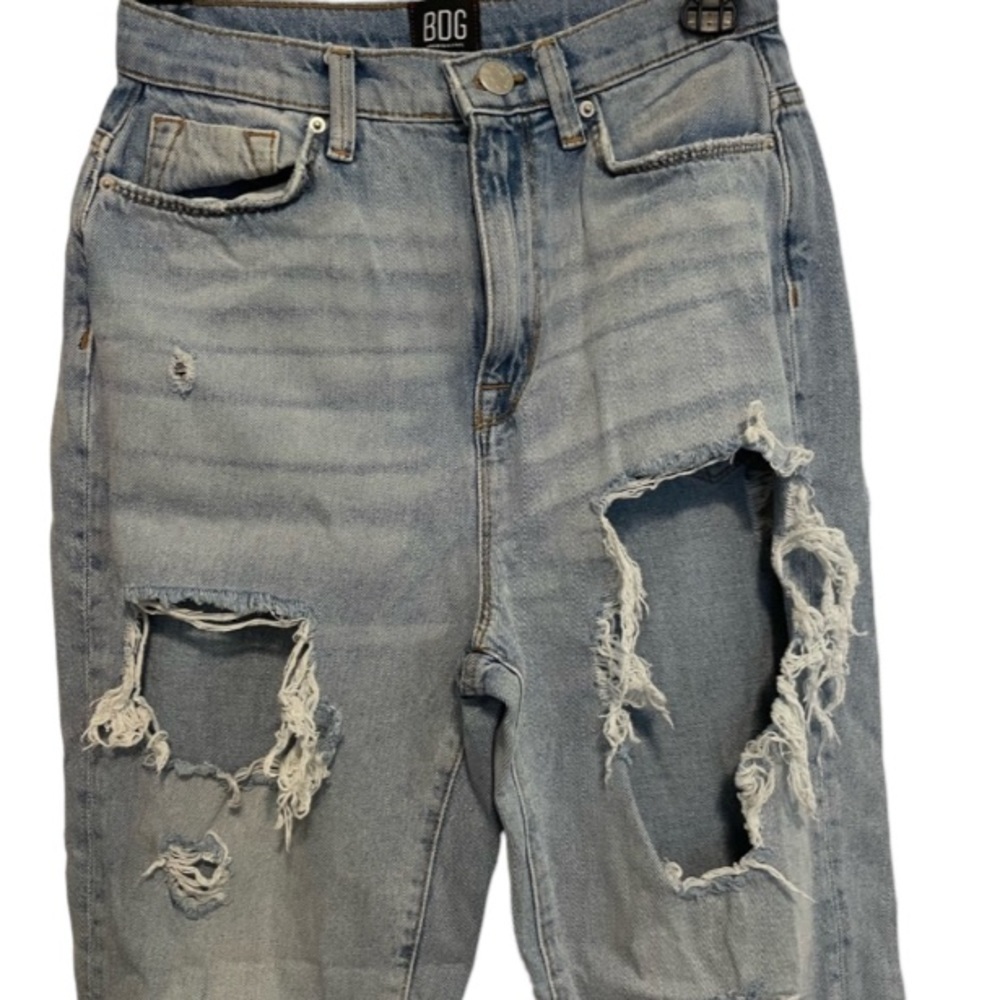 BDG Manufactured Distressed Mom High Rise Jeans Size 26